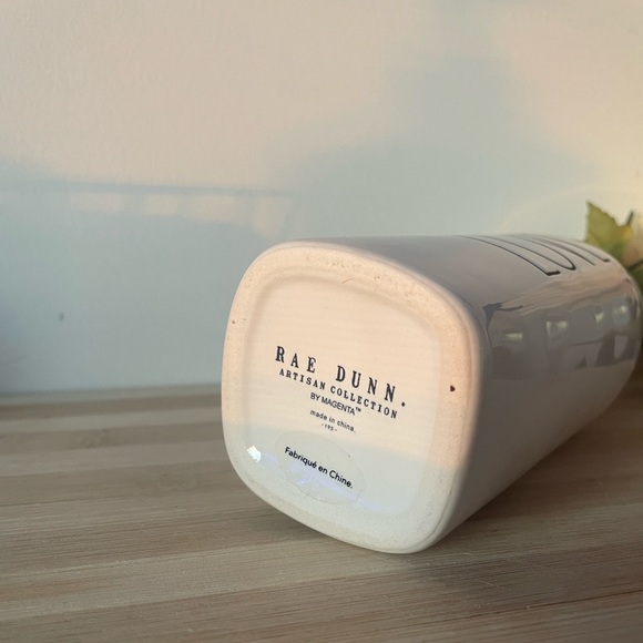 Rae Dunn flower - Picture 2 of 2